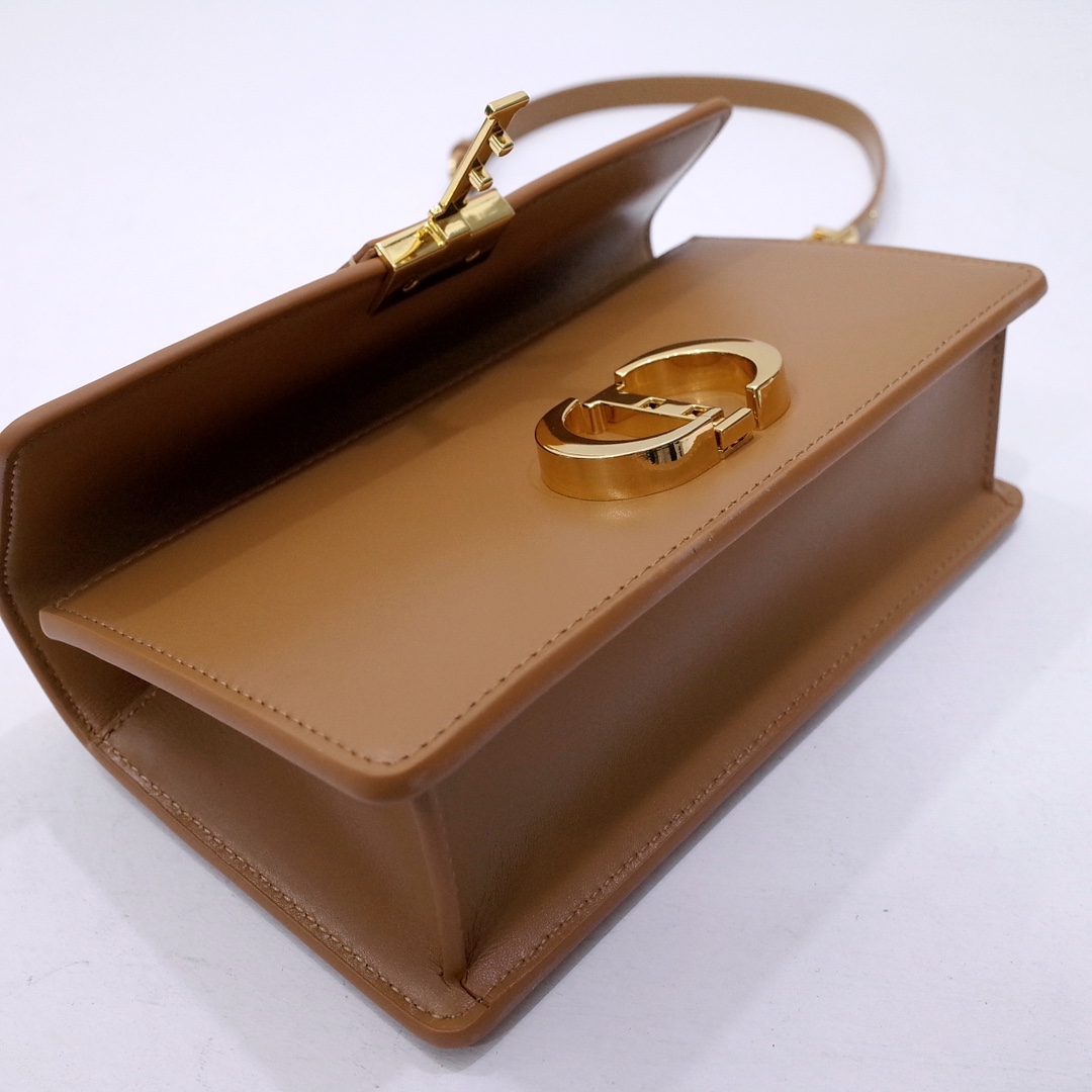 30 Montaigne East-West Bag with Chain Medium Tan Calfskin